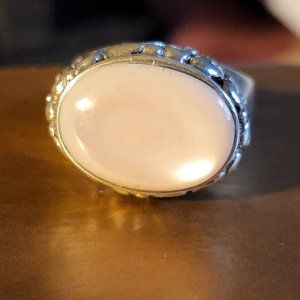 Vintage Sterling Silver Mother of Pearl Oval Ring sz 9  9.2g